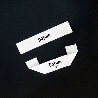 Letters Logo Straight Cut Hem Tags Colorful Damask Woven Labels For Apparel